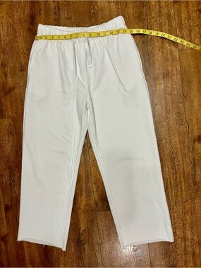 Women’s White Pull-On Sweatpants